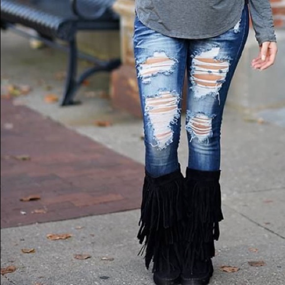 Alice + Olivia Shoes - NEW! Alice+Olivia🌟Panumas Suede Fringe Boots